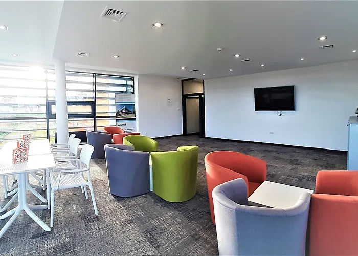 Sea Power Aparthotel 3*